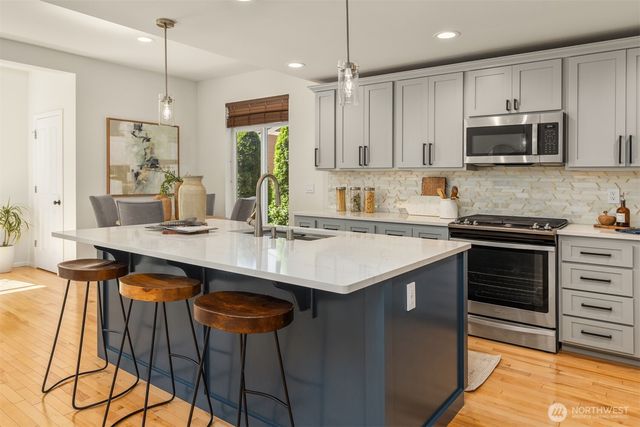 3193 NE Marquette Way, Issaquah, WA 98029