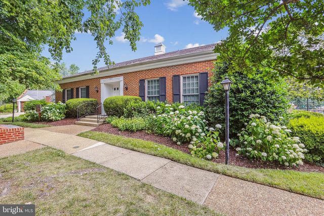 4908 29TH RD S, Arlington, VA 22206