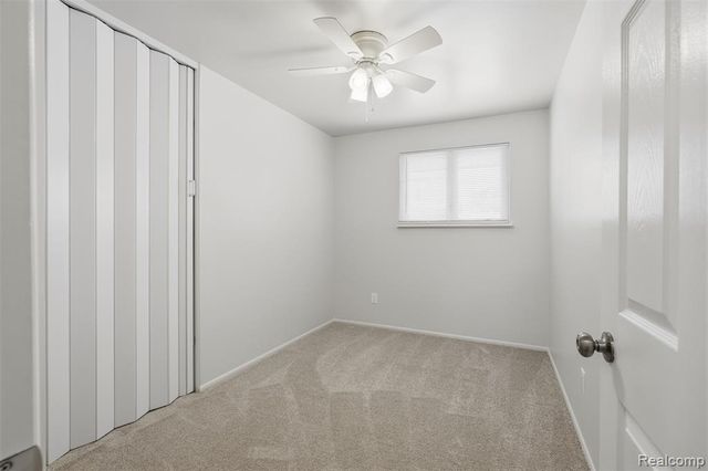 34044 Blackfoot Street, Westland, MI 48185