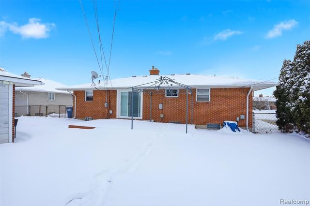 34044 Blackfoot Street, Westland, MI 48185