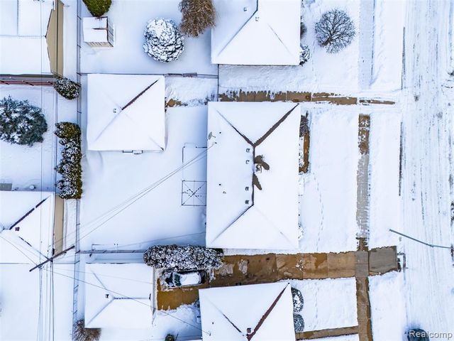 34044 Blackfoot Street, Westland, MI 48185