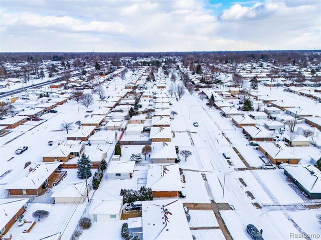 34044 Blackfoot Street, Westland, MI 48185