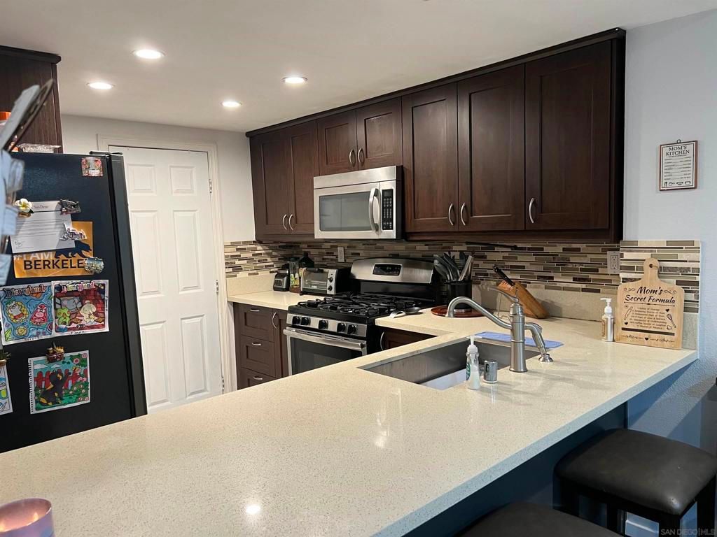 2019 Manzana Way, San Diego, CA 92139 — photo 2