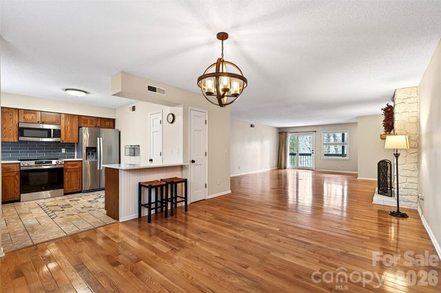 72 Country Club Woods Drive, Spruce Pine, NC 28777