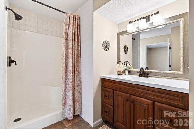 72 Country Club Woods Drive, Spruce Pine, NC 28777