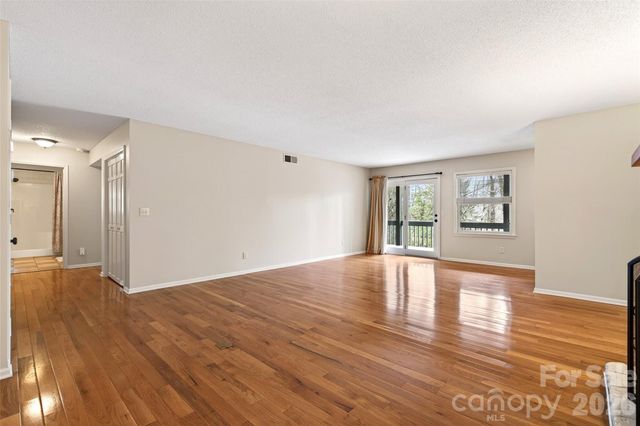 72 Country Club Woods Drive, Spruce Pine, NC 28777