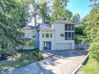 9622 W Shore Drive, Columbus, IN 47201