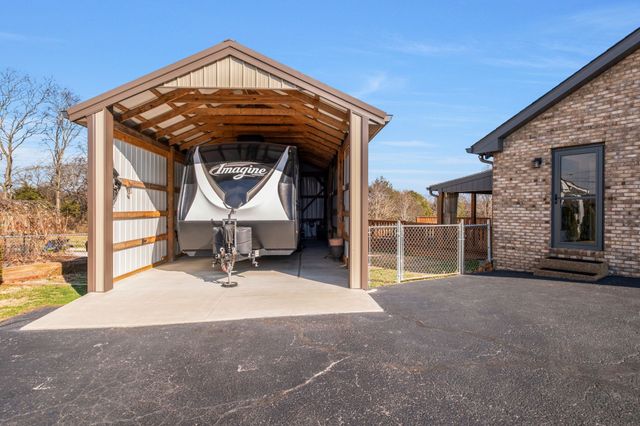 401 Brookridge Dr, Gallatin, TN 37066