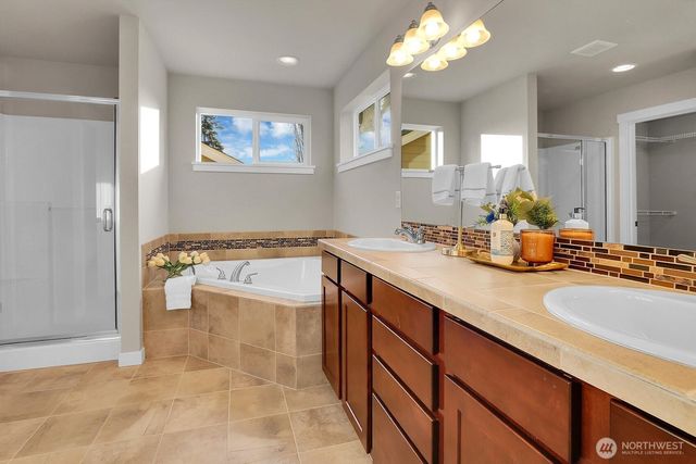 13826 39th Place W, Lynnwood, WA 98087