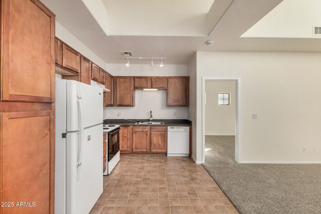 15675 N 29TH Street 21, Phoenix, AZ 85032