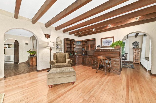 7440 Oakhill AVENUE, Wauwatosa, WI 53213