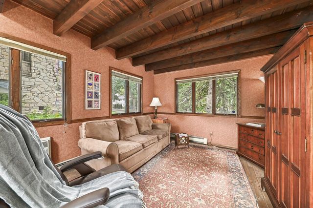 7440 Oakhill AVENUE, Wauwatosa, WI 53213