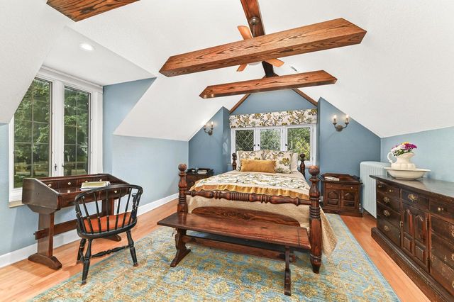 7440 Oakhill AVENUE, Wauwatosa, WI 53213