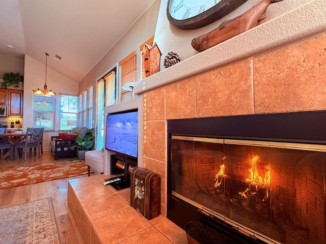 73 Quail Hollow Ln, Copperopolis, CA 95228