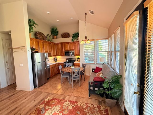 73 Quail Hollow Ln, Copperopolis, CA 95228