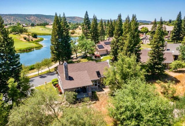 73 Quail Hollow Ln, Copperopolis, CA 95228