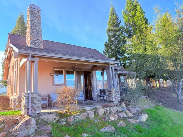 73 Quail Hollow Ln, Copperopolis, CA 95228