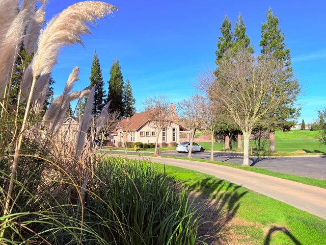 73 Quail Hollow Ln, Copperopolis, CA 95228