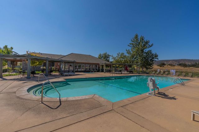 73 Quail Hollow Ln, Copperopolis, CA 95228