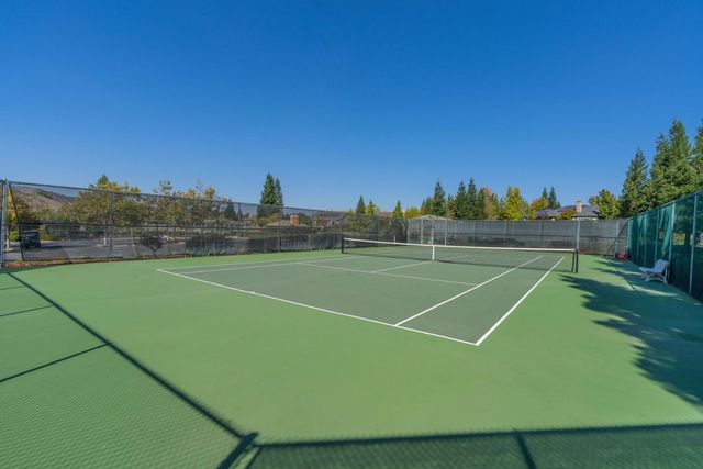 73 Quail Hollow Ln, Copperopolis, CA 95228