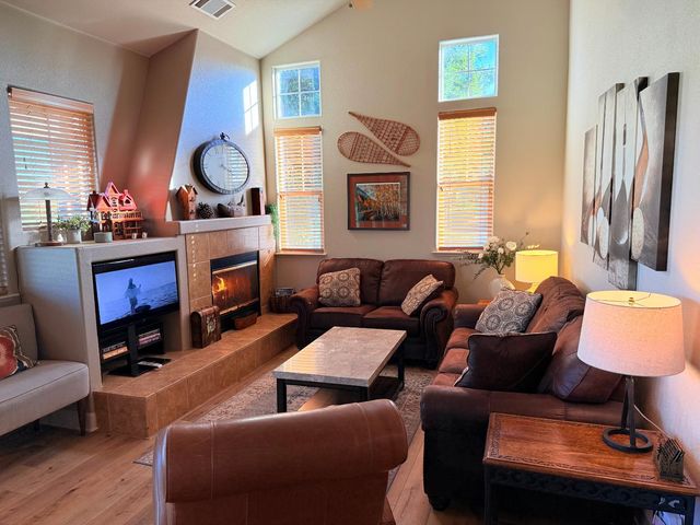 73 Quail Hollow Ln, Copperopolis, CA 95228