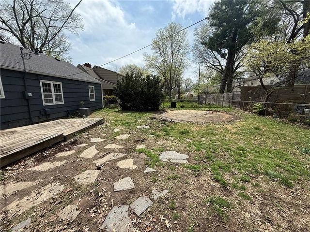 5410 Briar Street, Roeland Park, KS 66205