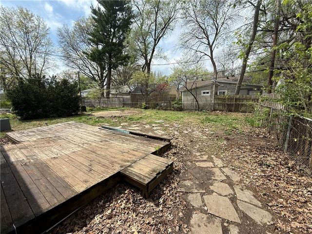 5410 Briar Street, Roeland Park, KS 66205