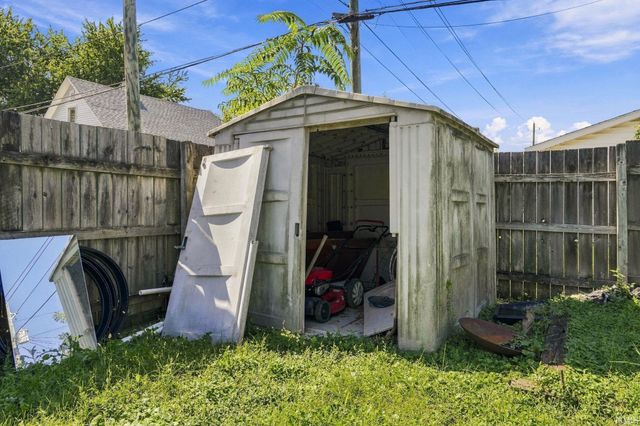 3226 Bowser Avenue, Fort Wayne, IN 46806