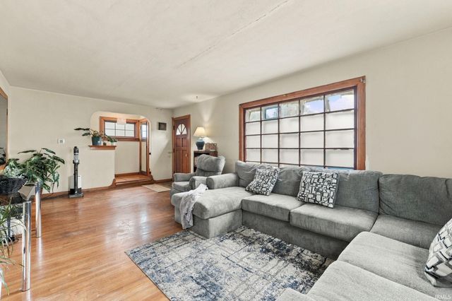3226 Bowser Avenue, Fort Wayne, IN 46806
