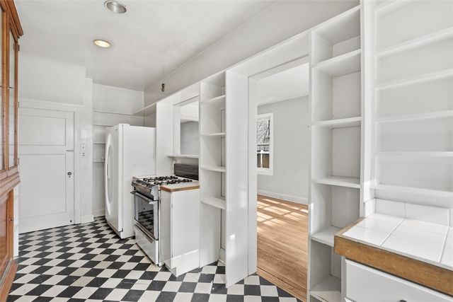 5928 Kentucky Ave, Shadyside, PA 15232