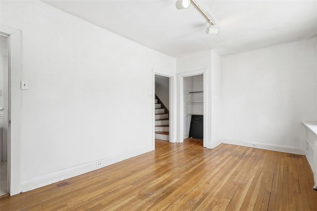 5928 Kentucky Ave, Shadyside, PA 15232