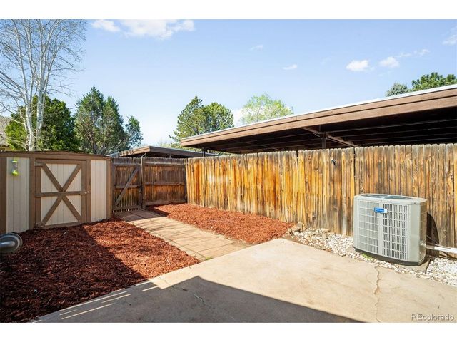 4523 W Ponds Cir, Littleton, CO 80123