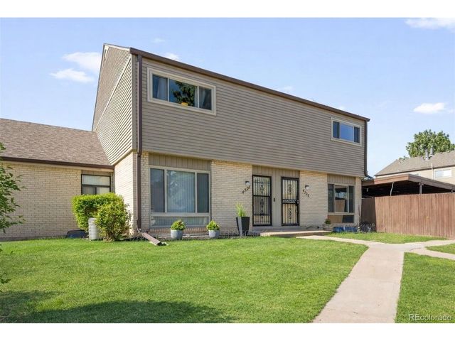 4523 W Ponds Cir, Littleton, CO 80123