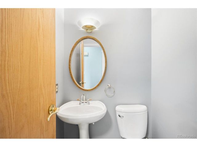 4523 W Ponds Cir, Littleton, CO 80123