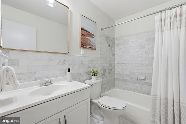 3425 BEDIVERE CT, Annandale, VA 22003