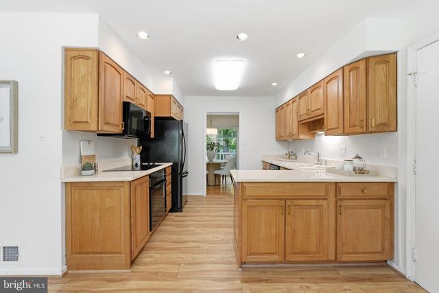 3425 BEDIVERE CT, Annandale, VA 22003