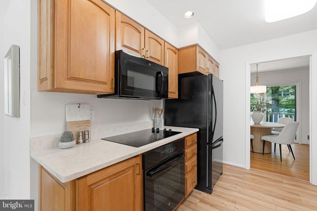 3425 BEDIVERE CT, Annandale, VA 22003