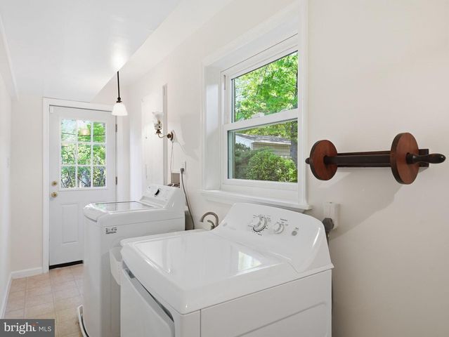 3425 BEDIVERE CT, Annandale, VA 22003