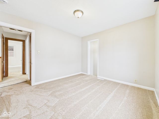 204 E 34th Street, Anderson, IN 46013