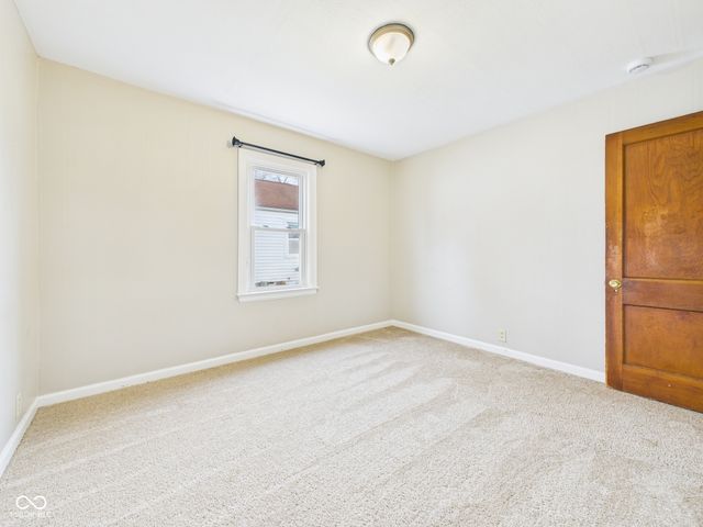 204 E 34th Street, Anderson, IN 46013