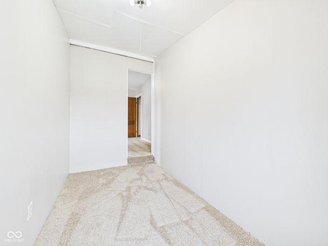 204 E 34th Street, Anderson, IN 46013