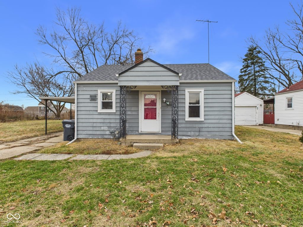 204 E 34th Street, Anderson, IN 46013