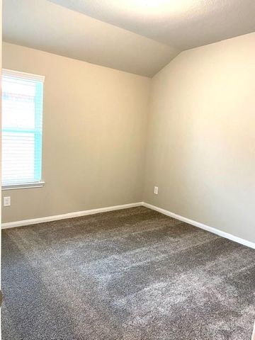 2421 Bear Creek, Rosharon, TX 77583