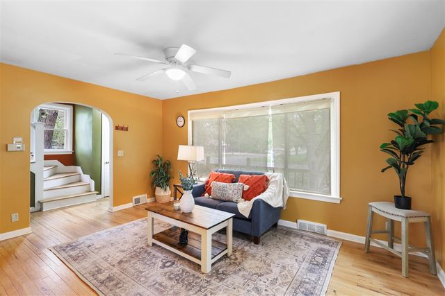 1808 Park Avenue, Kalamazoo, MI 49004