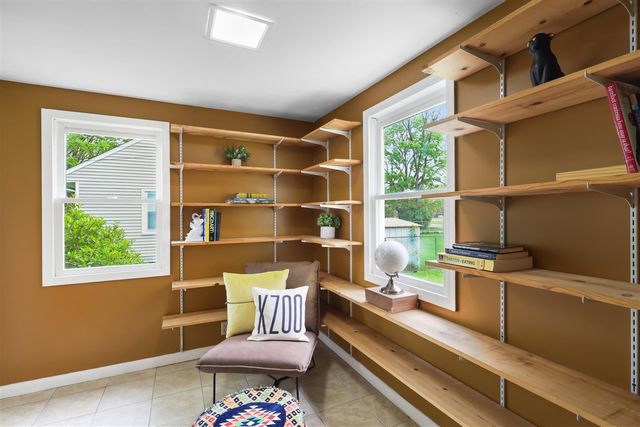 1808 Park Avenue, Kalamazoo, MI 49004
