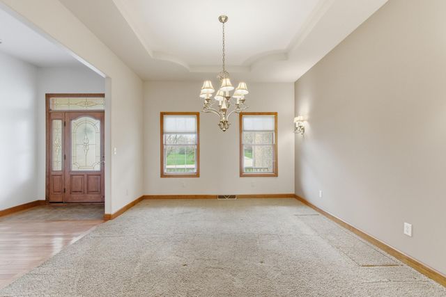 441 Meadowbrook Drive, Valparaiso, IN 46383