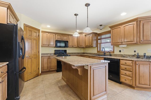 441 Meadowbrook Drive, Valparaiso, IN 46383
