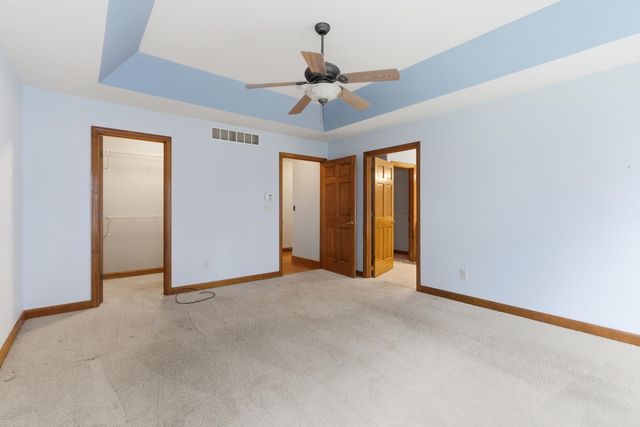 441 Meadowbrook Drive, Valparaiso, IN 46383