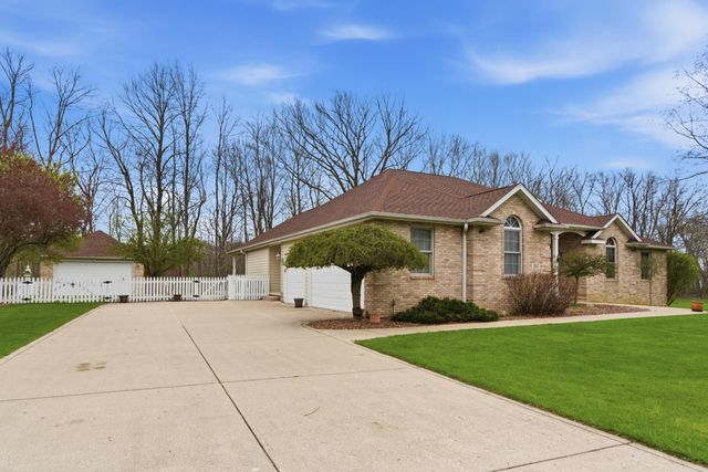 441 Meadowbrook Drive, Valparaiso, IN 46383