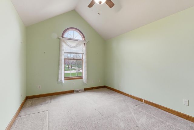 441 Meadowbrook Drive, Valparaiso, IN 46383